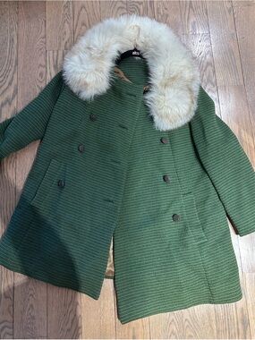 Vintage Women's Green Double-Breasted Coat with Fur Collar